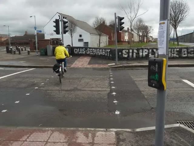 A toucan crossing for pedestrians and cyclists